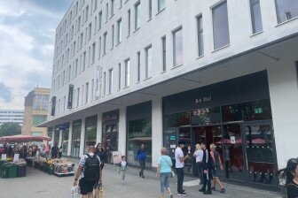 Viele, vor allem ausländische Sportler, wussten nichts von der Schließung des Fitness-Studios am Wall.