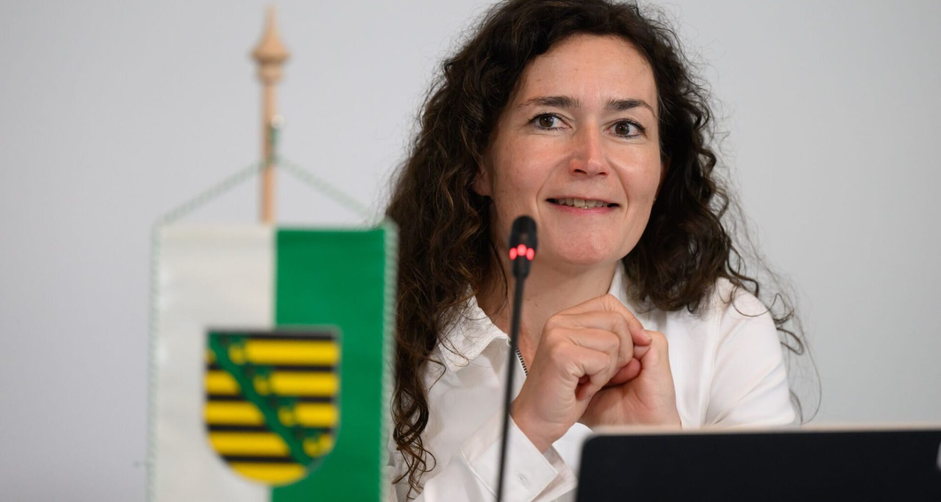 Justizministerin für "Verfassungsviertelstunde" an Schulen
