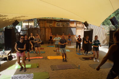 Kostenloses Fitness-Festival in Chemnitz: Mit Poolball, Yoga und mehr Bewegung ins Leben bringen -  24. August veranstaltet das "FittiCO" ein großes Sport- und Bewegungsevent in der Spinnerei. Auf dem Bild sind Impressionen des letzten Jahres zu sehen. Foto: FittiCO
