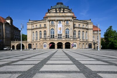 Roman "Rummelplatz" kommt auf die Opernbühne – in Zeitlupe - Im Chemnitzer Opernhaus wird im September Werner Bräunigs "Rummelplatz" als Oper uraufgeführt (Archivbild)