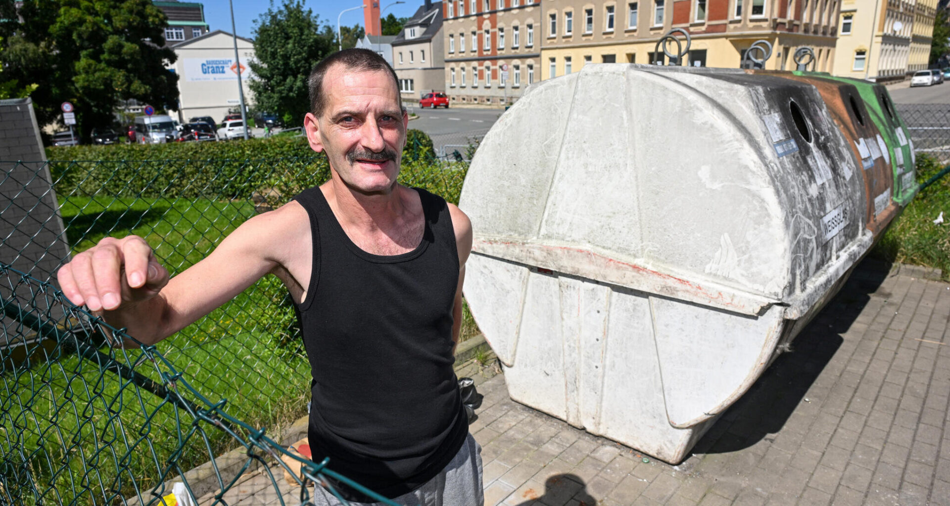 1000 Euro Belohnung: Dieser Limbacher überführt Müll-Übeltäter