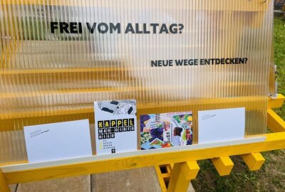 Kiosk des Unwissens: Künstlerduo eröffnet partizipativen Kiosk mit Kulturprogramm - Das Projekt des Chemnitzer Vereins Walden und des franzöisch-litauischen Künstlerduos Pop Up Ma Parol präsentiert dort eine Installation im Wohngebiet Fritz Heckert.