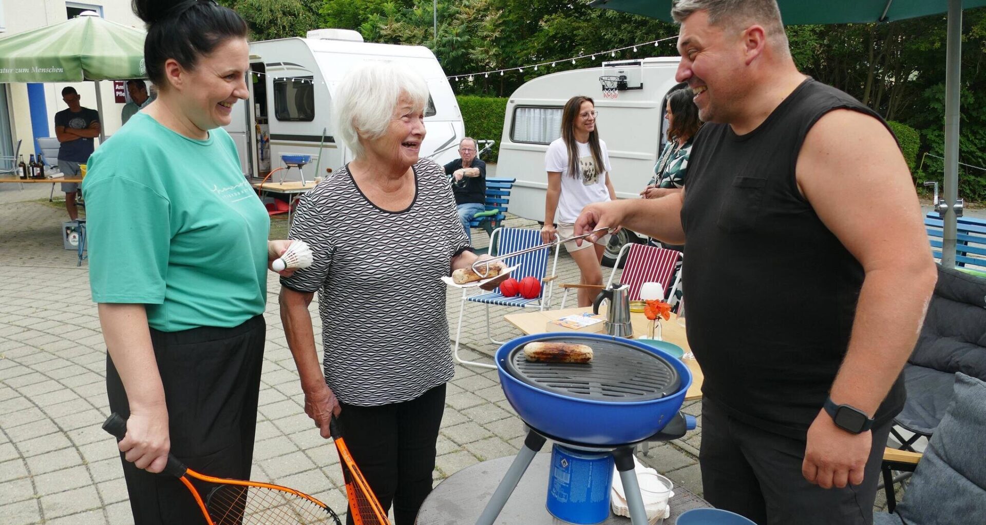 Warum der Innenhof des Zschopauer Seniorenzentrums für zwei Tage zum Campingplatz wurde