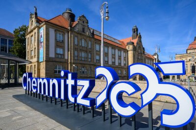 Sachsen zählt im Juni mehr Gäste und Übernachtungen - Während die EM keinen Nachhall zeigt, sorgt Chemnitz als Kulturhauptstadt für positive Impulse. (Archivbild)