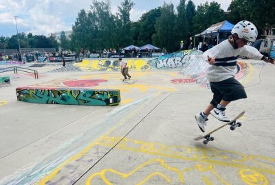 Skater zeigen ihr Können im Konkordiapark - Skateevent im Konkordiapark in Chemnitz.