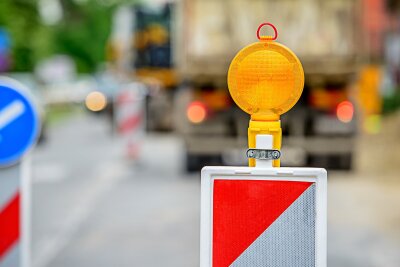 Straßensperrungen im Überblick: Neue Baustellen in Chemnitz, Zwickau, Plauen und im Erzgebirge - Pendler aufgepasst: Ab Montag gelten neue Einschränkungen.