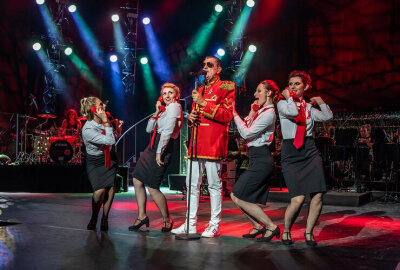 „Out of the Dark – Falco: Die Musik der 80er“ geht 2025 auf Tour - „Out of the Dark – Falco: Die Musik der 80er“ geht 2025 auf Tour.