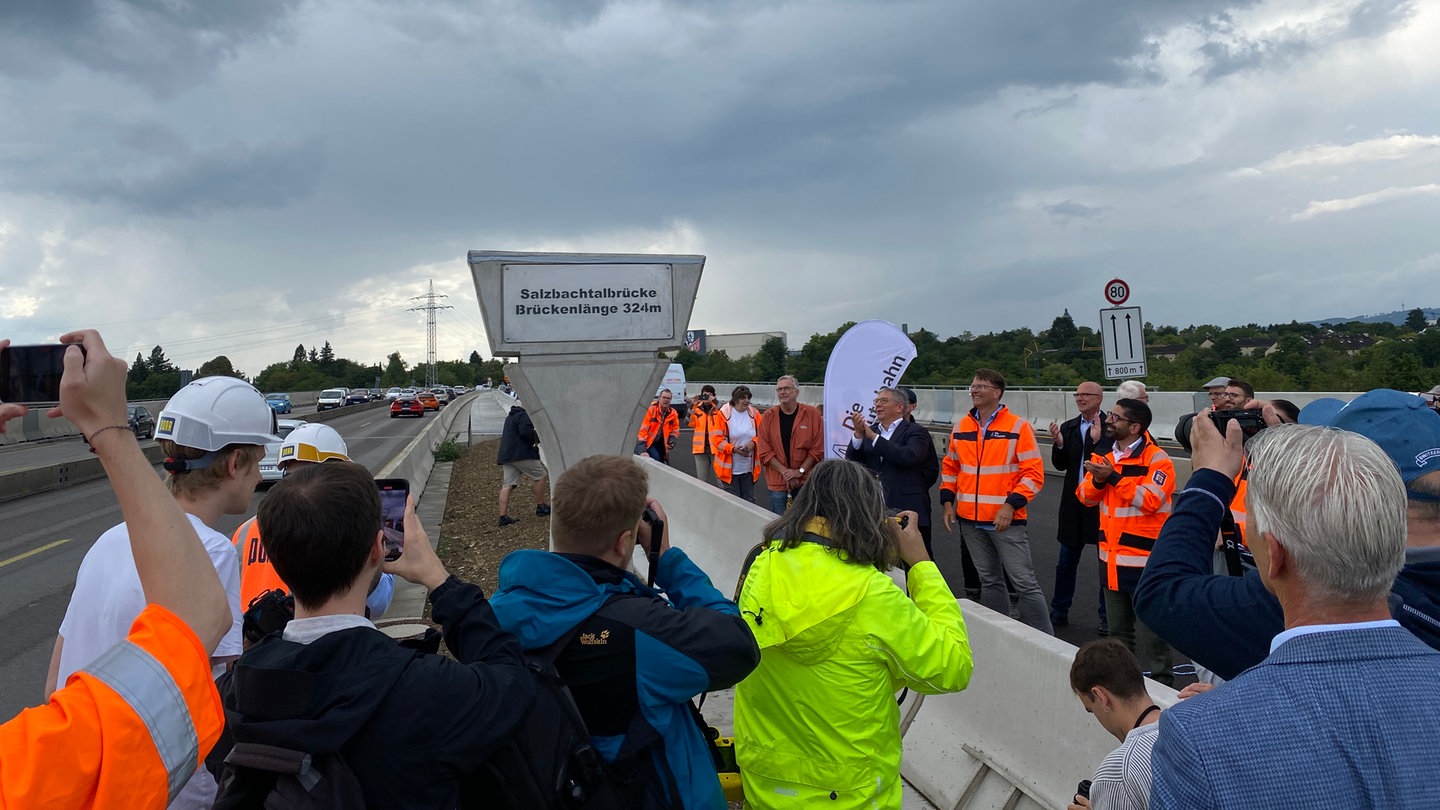 A66 bei Wiesbaden: Salzbachtalbrücke ist komplett frei