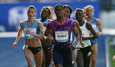 Eine Gruppe Läuferinnen, angeführt von Caster Semenya. Die Südafrikanerin stand lange im Zentrum der Debatte um DSD-Athletinnen (imago images/Andreas Gora)