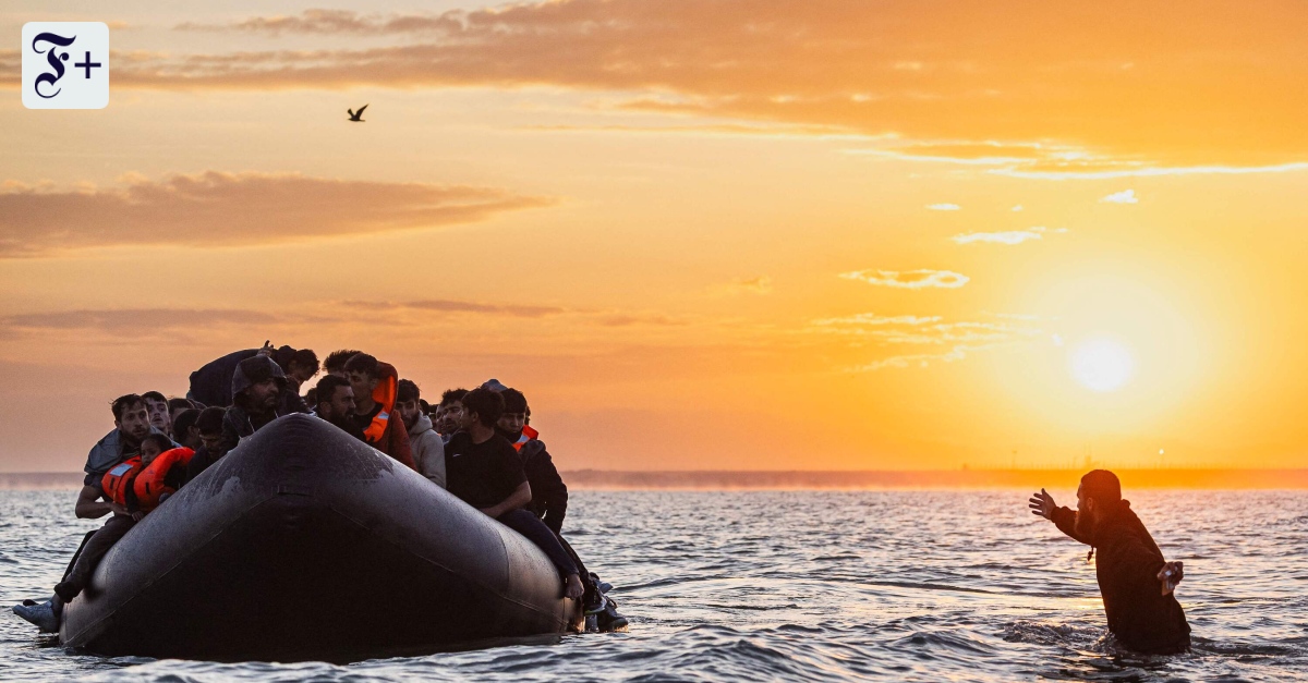 Migration: Was Großbritannien gegen Schleuser plant