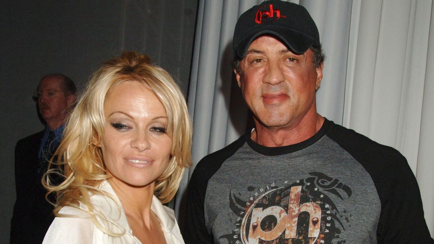 Pamela Anderson packt über Sylvester Stallones unmoralisches Angebot aus