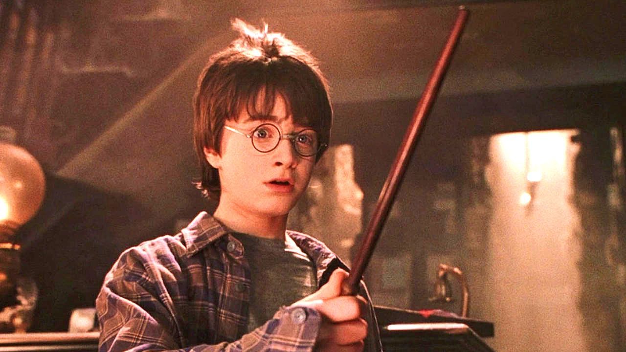 "Harry Potter" wird mit Stars aus "Star Wars", "Succession" & "Dr. House" komplett neu aufgelegt – und wir meinen nicht die Serien-Neuverfilmung - Kino News