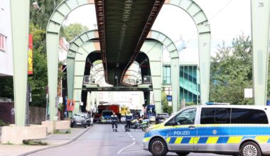 Bedrohungslage: Ein Verletzter nach Schussabgabe durch Polizei in Wuppertal