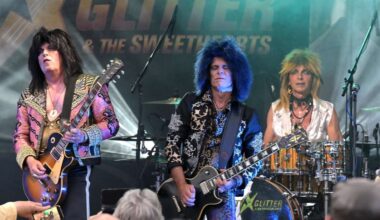 Berückende Zeitreise mit Sweety Glitter zu den Göttern des Rock