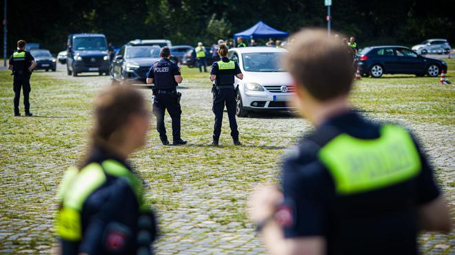 Schwerpunktkontrolle:  Die Kontrollen der Polizei Hannover sind Teil eines internationalen Erfahrungsaustausches.