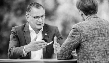 Tino Chrupalla: Als würde er in der Kreisliga den Schwenkgrill anschmeißen