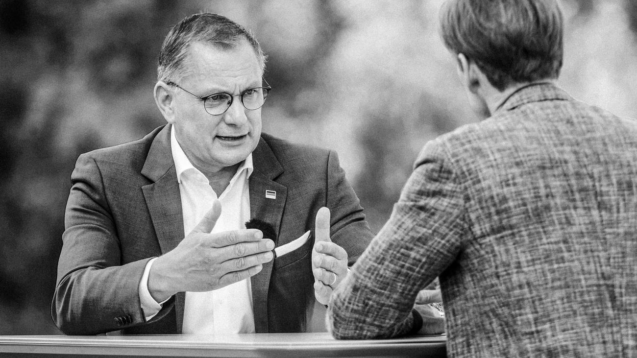 Tino Chrupalla: Als würde er in der Kreisliga den Schwenkgrill anschmeißen