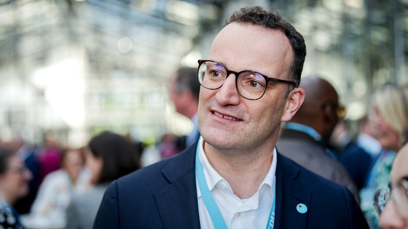Israelpolitik: Spahn stellt sich hinter Merz' Entscheidung zu Waffenlieferungen