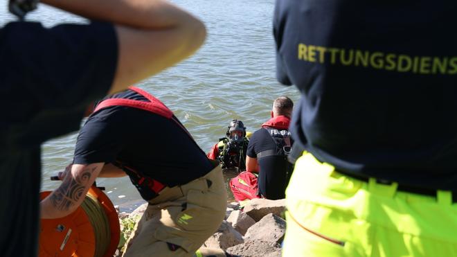 Notfall in Köln: In Köln wurde eine vermisste Person im Rhein gesucht.