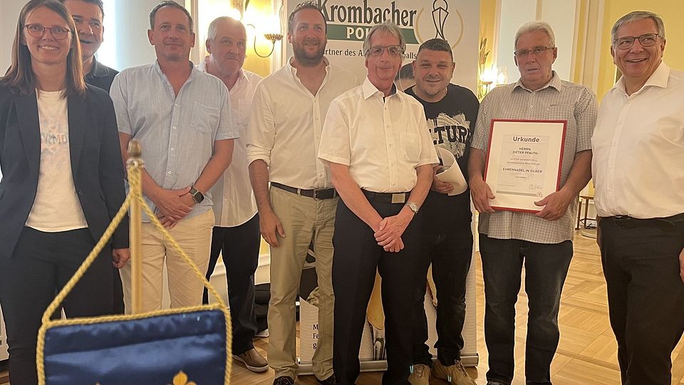 OB Mende zaubert Pokalknüller aus der Trommel