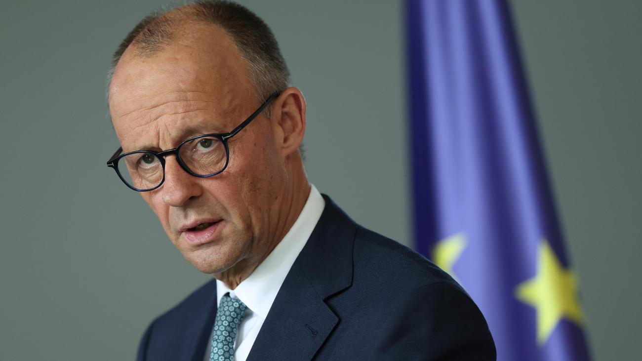 Bundeskanzler: Merz lädt CDU-Spitze inmitten wachsender Kritik ins Kanzleramt