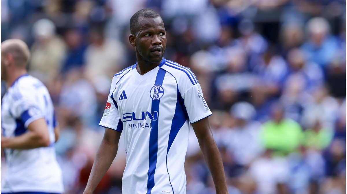 Schalke nach geplatztem Ba-Deal irritiert von Queens Park Rangers