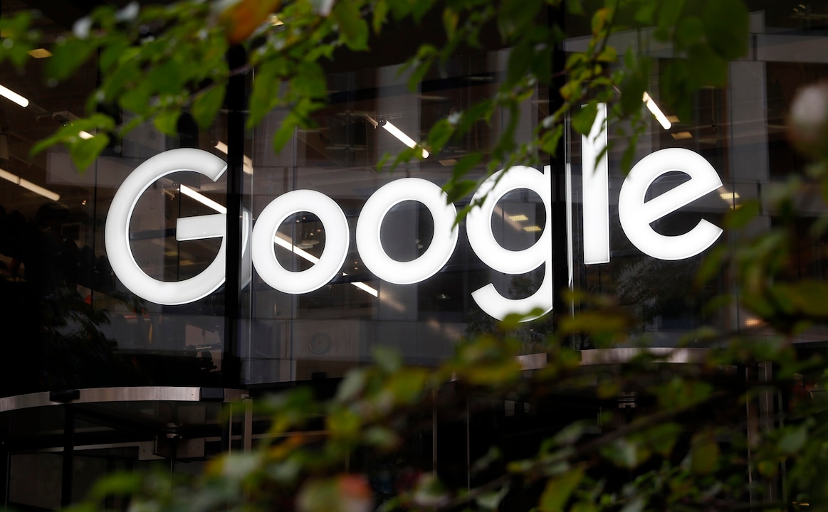 Google setzt mit der Pixel-10-Reihe auf aggressive Preise und KI-Vorsprung, um Apple Marktanteile abzujagen.