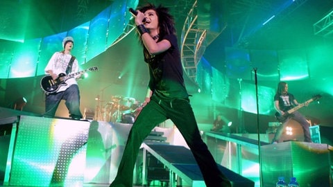 Bill Kaulitz mit Tokio Hotel bei einem Konzert in Paris 2007.