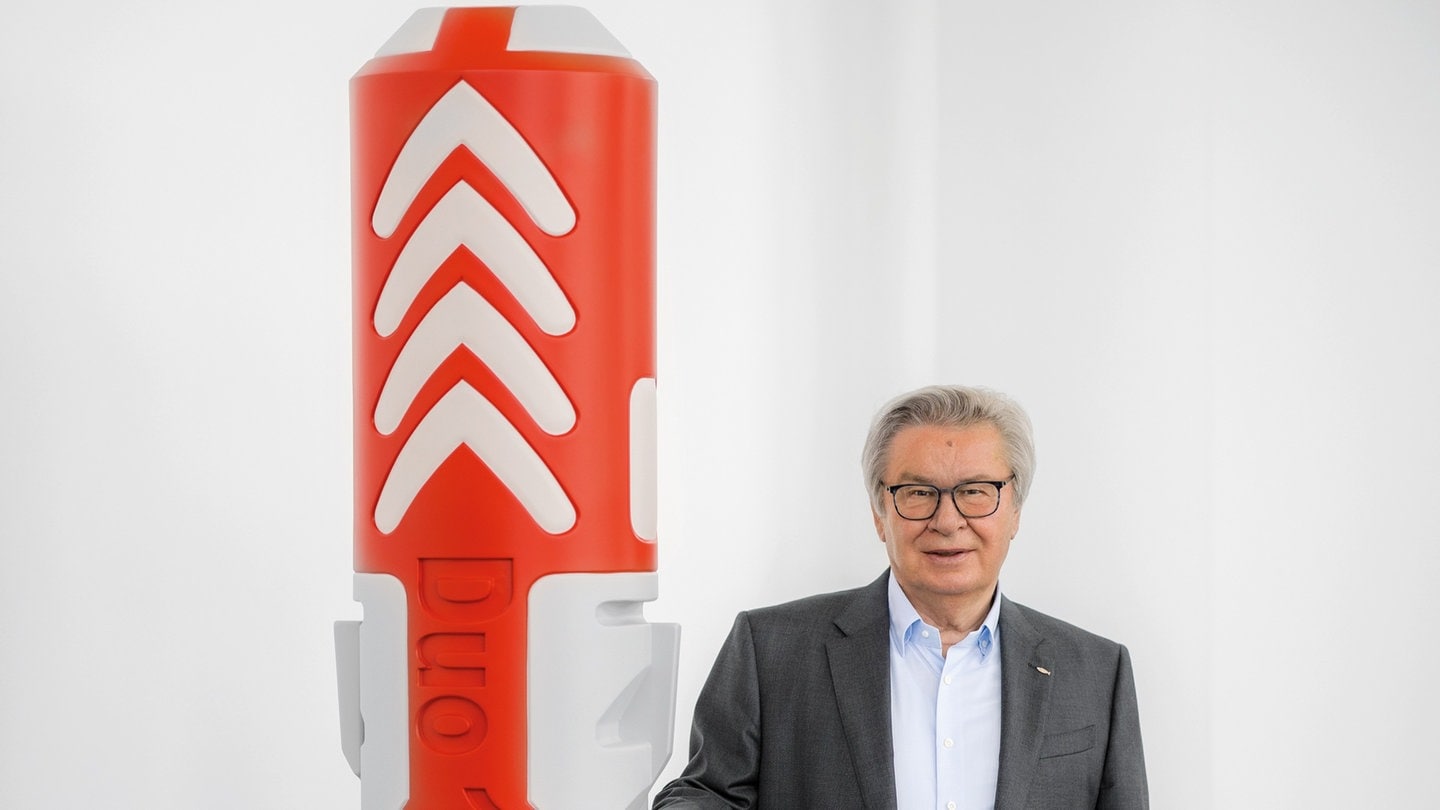 Klaus Fischer: 75. Geburtstag beim Herrn der Fischer-Dübel