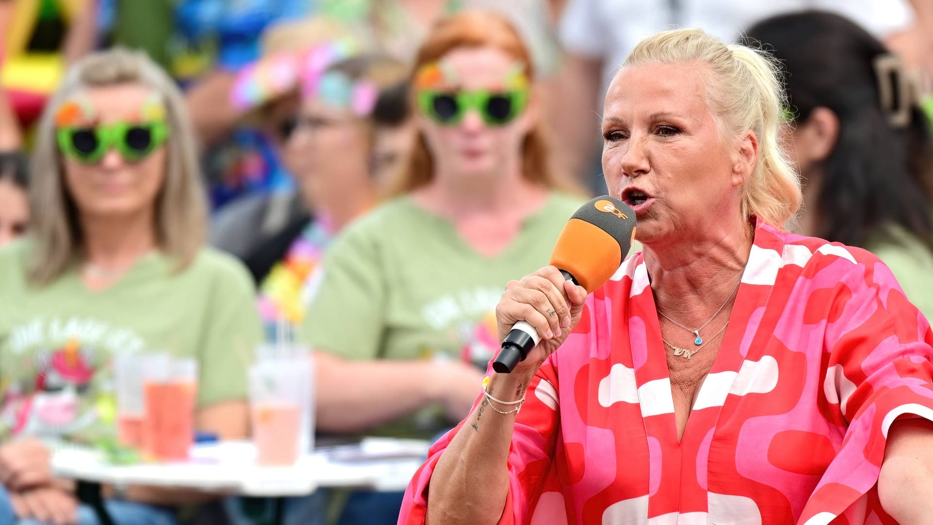 Andrea Kiewel: Sie moderiert den "ZDF-Fernsehgarten".