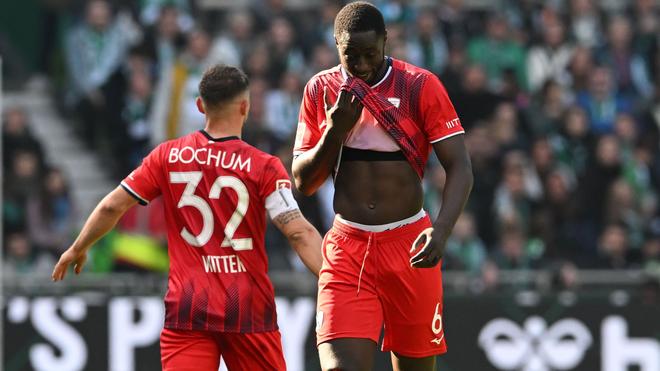 2. Fußball-Bundesliga: Bochums Ibrahima Sissoko fällt mit einer Schulterverletzung lange aus.
