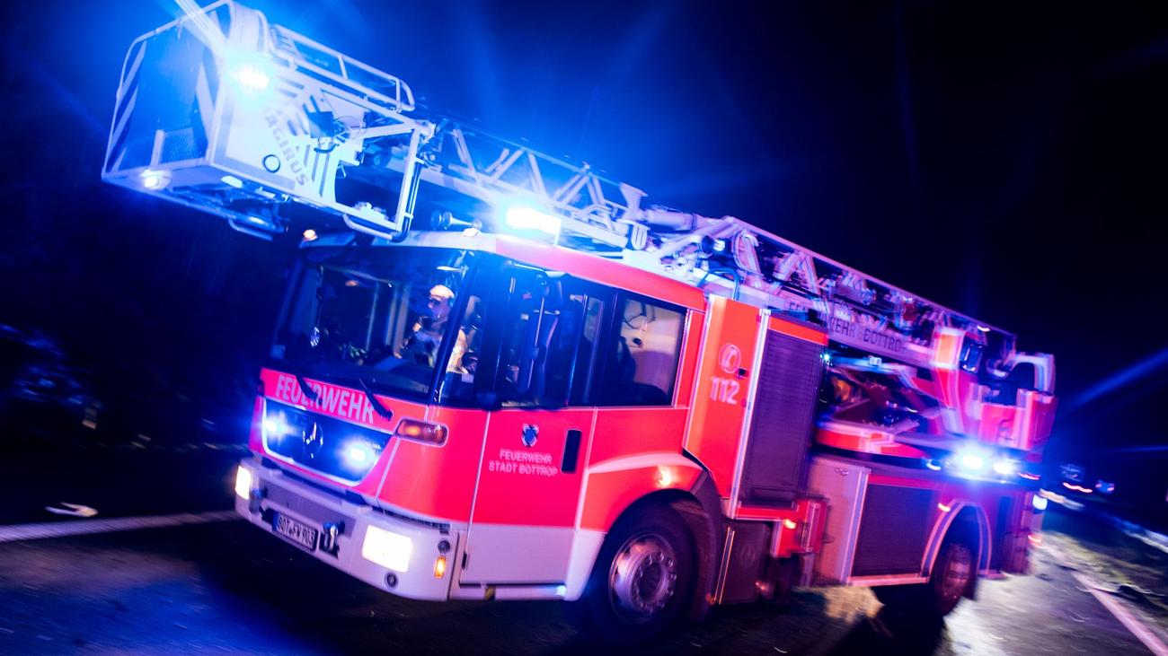Brände: Drei Verletzte nach Wohnungsbrand in Berlin-Kreuzberg