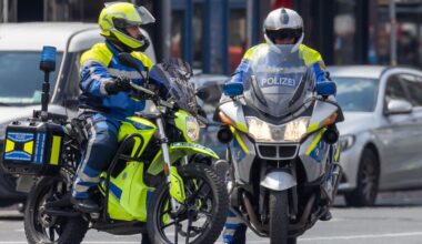 Polizei: Nürnberger Polizei geht mit E-Motorrädern auf Streife