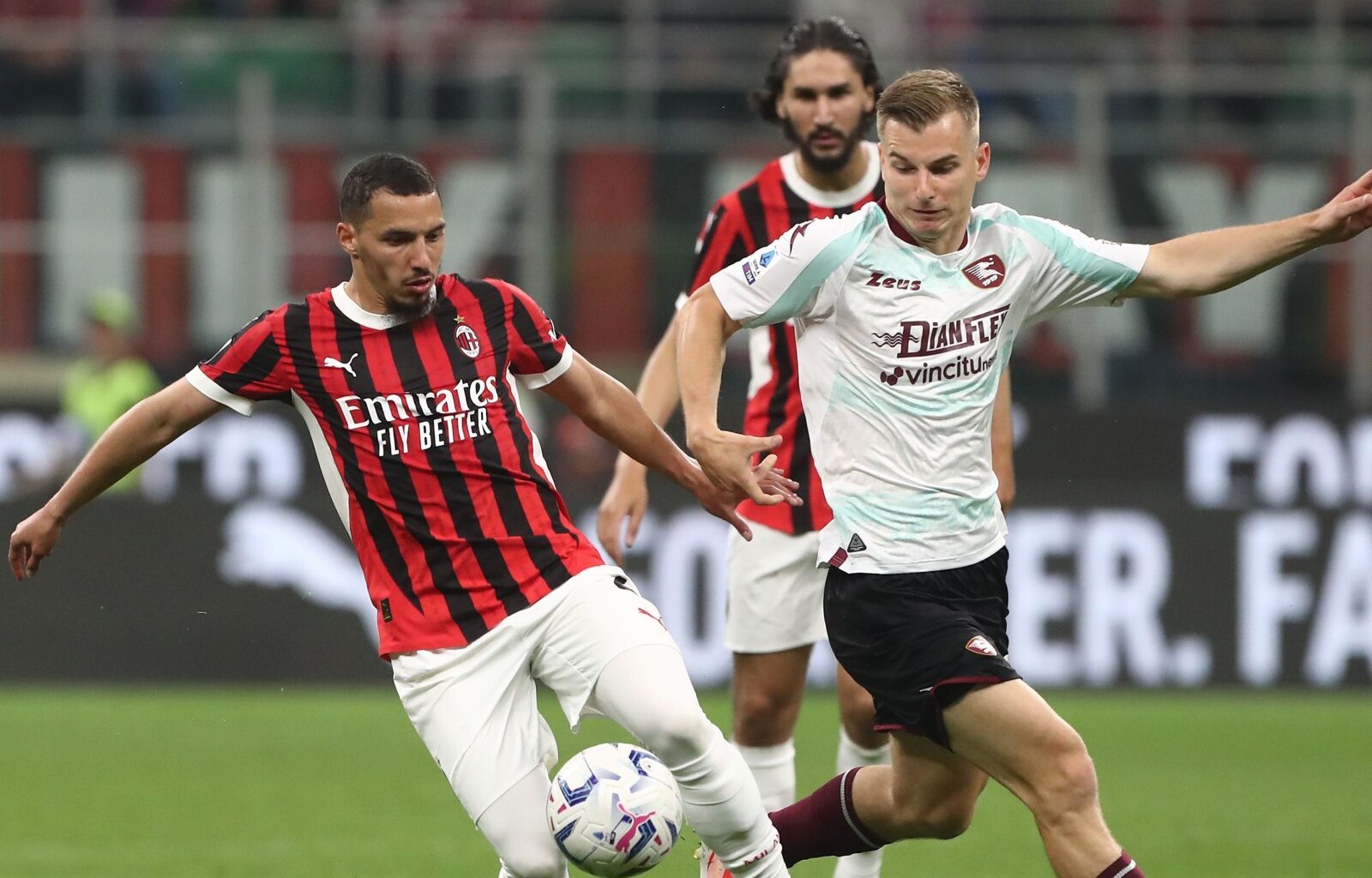 1. FC Nürnberg mit Mittelfeld-Star sehr weit