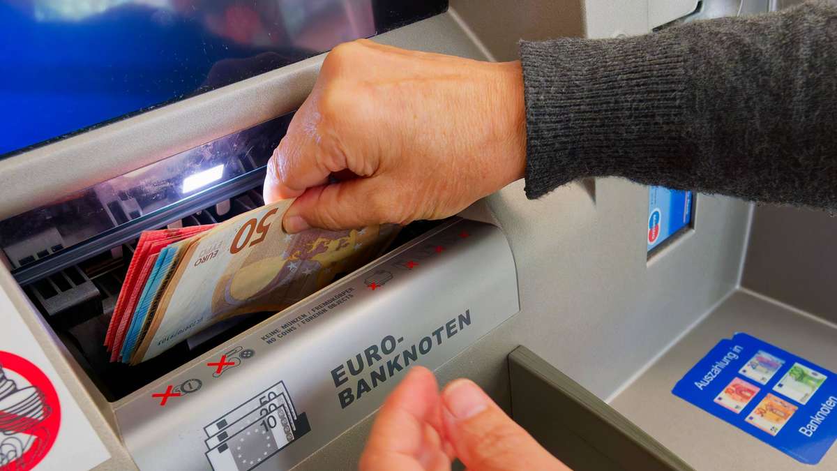 Wichtige Konto-Änderung steht an – Millionen Bank-Kunden müssen jetzt handeln