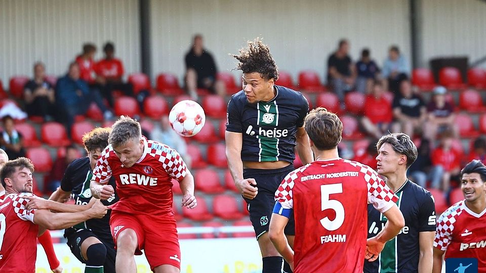 Bremer SV siegt knapp – Hannover 96 II dominiert auswärts