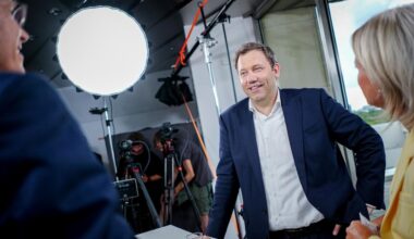 Bundeshaushalt: Lars Klingbeil dringt auf Sparen der Minister "ohne Denkverbote"