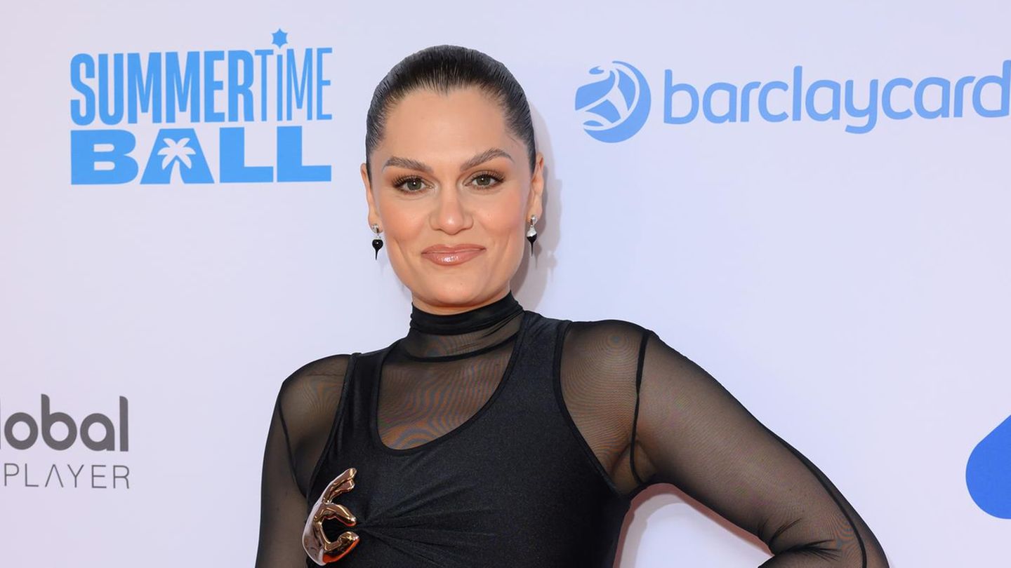 Jessie J. begeistert Fans mit intimen Bikini-Fotos vor Brustkrebs-OP