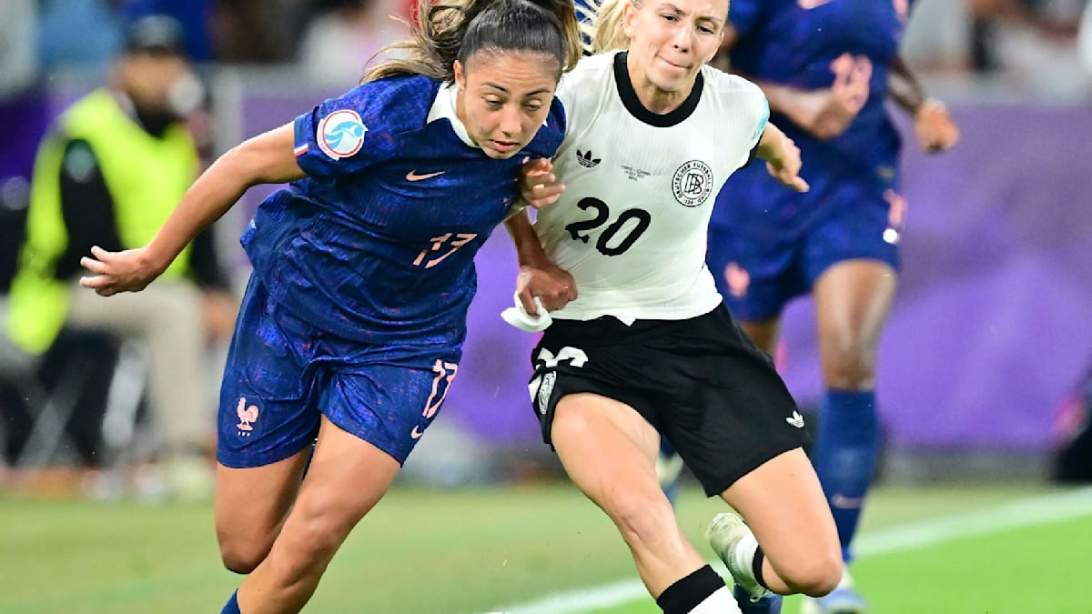 DFB-Frauen in Düsseldorf gegen Frankreich