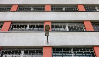 Strafvollzug: Junge Frau aus JVA Chemnitz geflüchtet