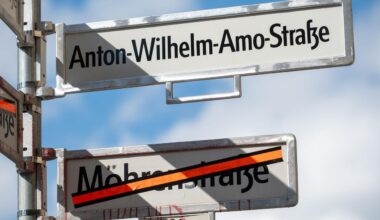 Berlin: Bezirksamt hält an Umbenennung der Mohrenstraße fest
