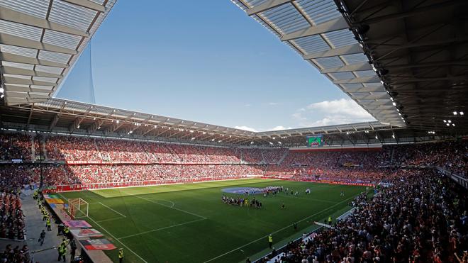 Fußball-Bundesliga: In Freiburg steigt am Samstag das Debüt von Augsburgs Sandro Wagner als Bundesliga-Trainer. (Archivbild)