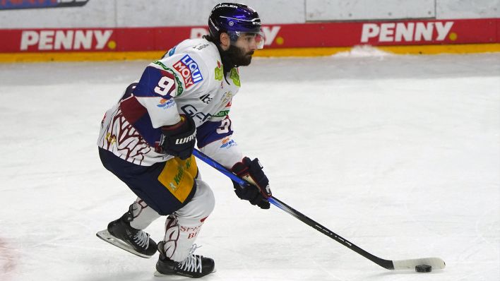 Eisbären-Profi Liam Kirk. / imago images/Chai v.d. Laage
