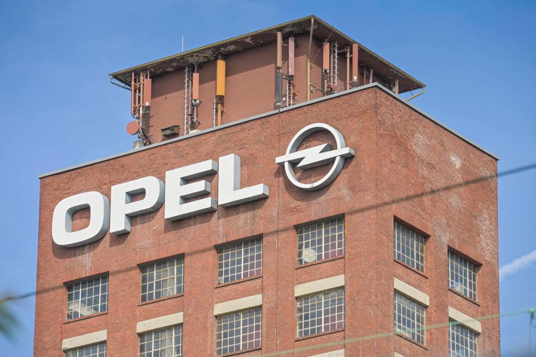 Rüsselsheim am Main ist mit rund 66.000 Einwohnern die zehntgrößte Stadt Hessens und ein bedeutender Automobilstandort. Die Opel-Stadt prägt seit über 150 Jahren die deutsche Automobilgeschichte.