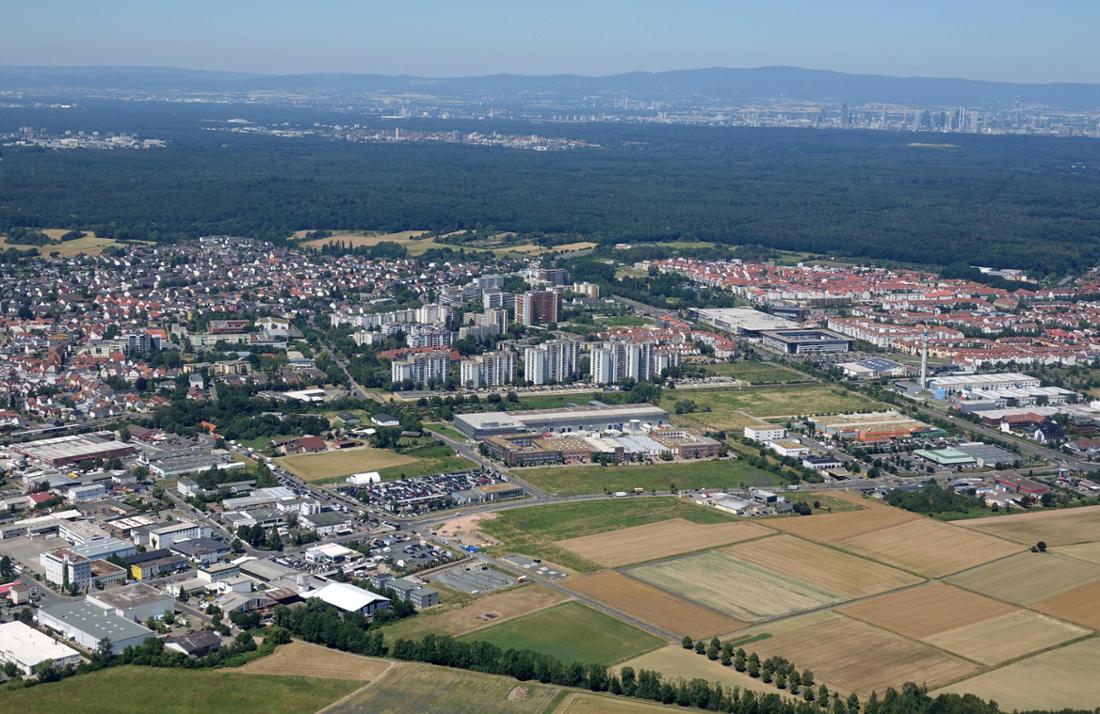 Dietzenbach ist mit rund 34.000 Einwohnern eine multikulturelle Stadt im Kreis Offenbach mit über 100 Nationalitäten. Die internationale Atmosphäre macht die Stadt zu einem besonderen Ort im Rhein-Main-Gebiet.