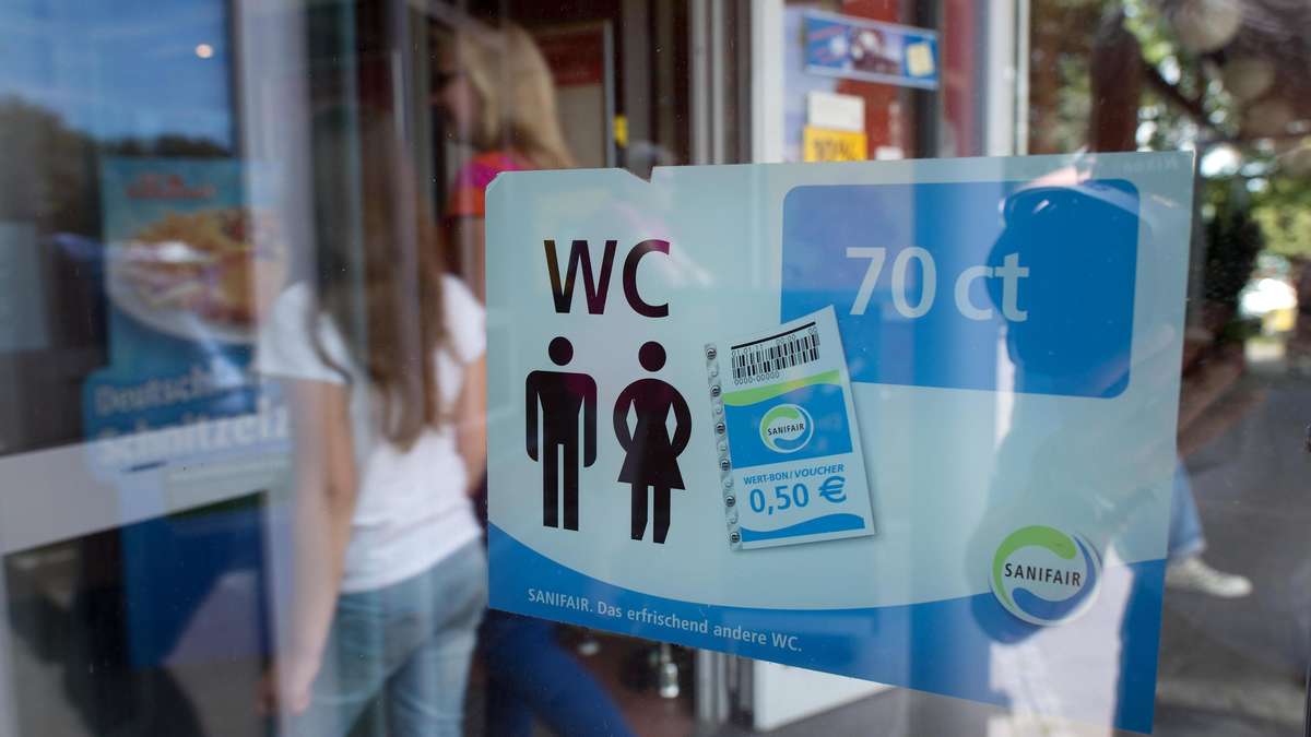 Ehemann vergisst Frau während Pinkelpause an Autobahn – sie meldet sich aus 70 Kilometern Entfernung