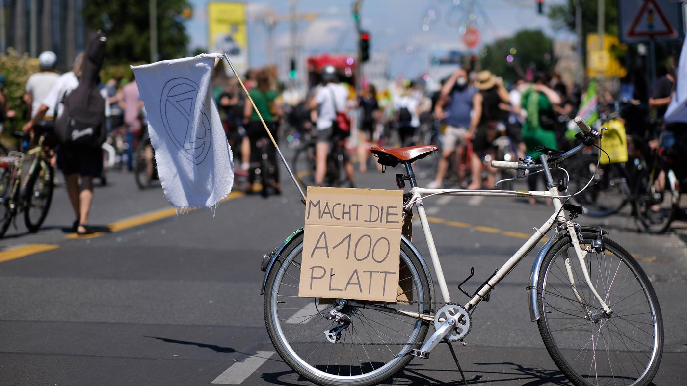 Aktivisten wollen gegen Autobahn-Eröffnung in Berlin protestieren