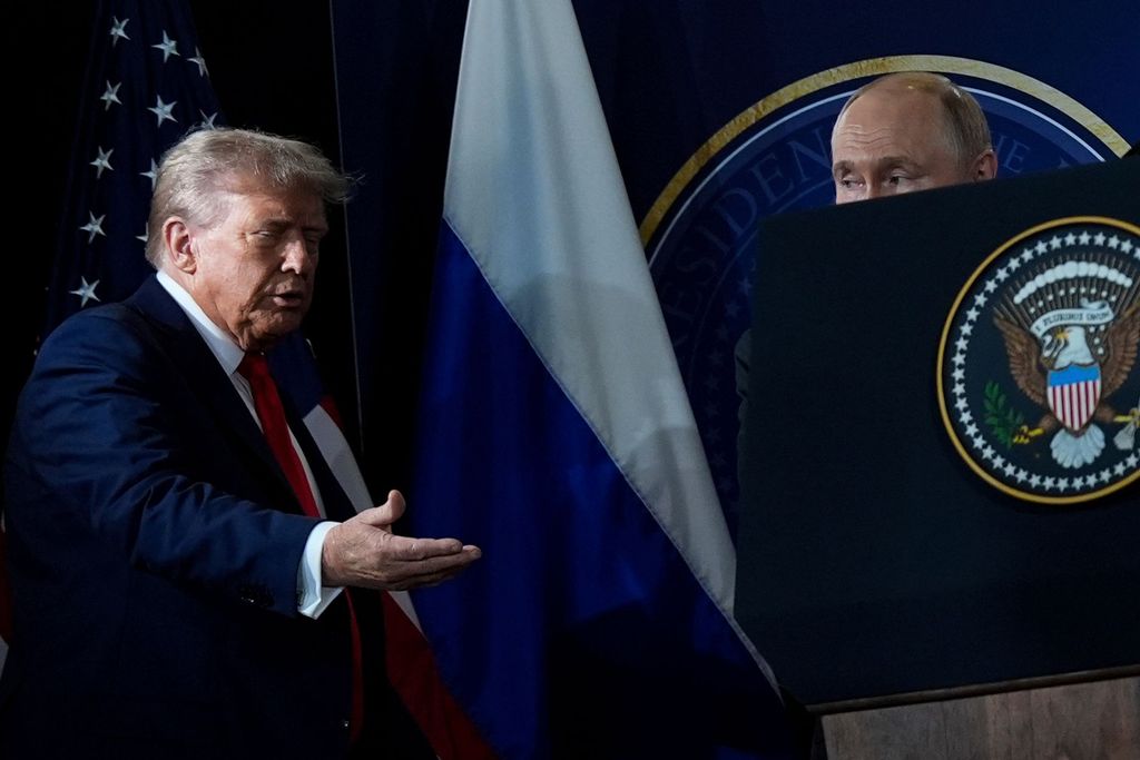 US-Präsident Trump und Russlands Machthaber bei der Pressekonferenz auf ihrem Gipfeltreffen in Alaska am 15. August.