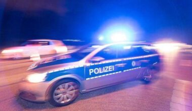 München: Passagier sticht auf Taxifahrer ein