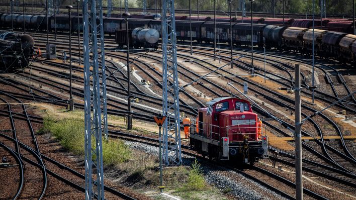 Archivbild: Der Güterbahnhof in Senftenberg, Brandenburg, fotografiert am 21.04.2020. (Quelle: Picture Alliance/photothek/Florian Gaertner)